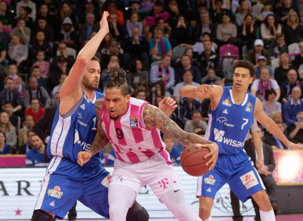 配合默契 配合默契