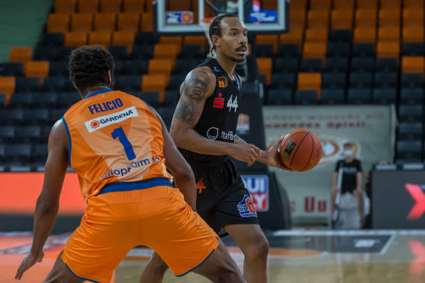 更显得弥足 更显得弥足