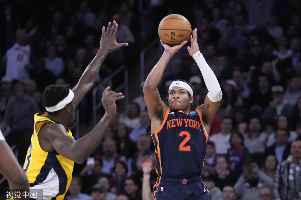 中脱颖而出 中脱颖而出